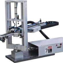 壓塑機(jī)在現(xiàn)代工業(yè)中的應(yīng)用與發(fā)展